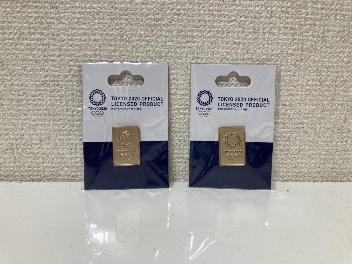 新品未開封 2個セット 東京 2020 オリンピック 組市松紋 エンブレム 四角 エンボス ピンバッジ ゴールド 記念品 金 アクセサリー ②