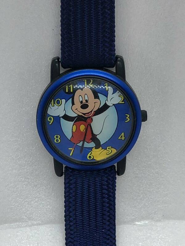 値下げ【送料込み即決】ミッキーマウス ディズニー腕時計 電池交換済み 稼動確認済 新品ベルト交換済み Disney