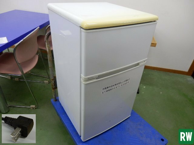 ノンフロン 2ドア冷蔵庫 88L モリタ（ユーイング） MR-D90E ホワイト 100V 2013年製 家庭用冷凍冷蔵庫 MORITA [2-197028]