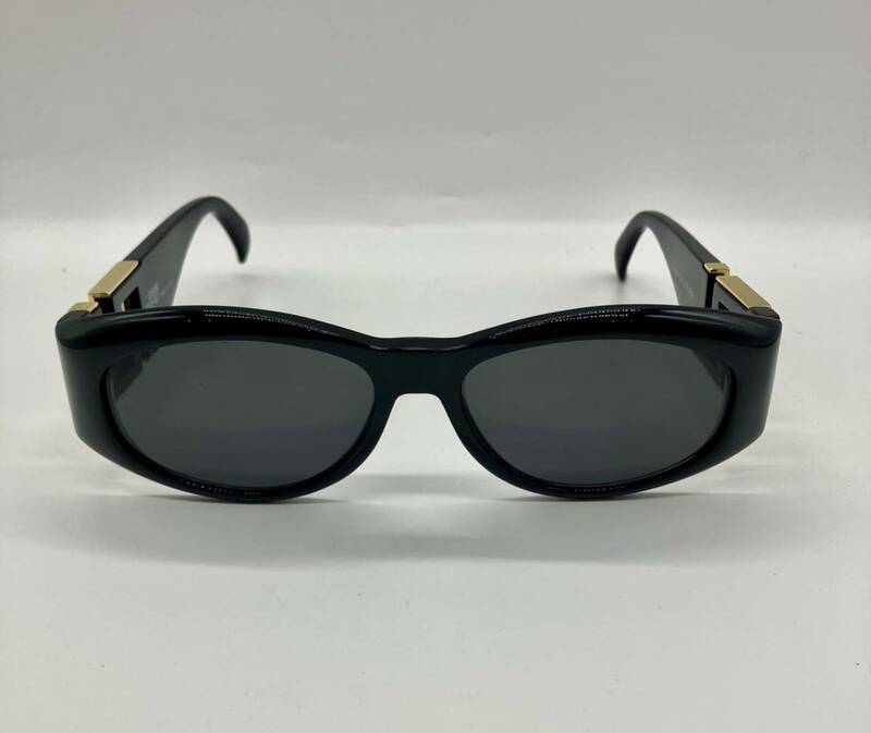 【ITQKUDEQ18PS】GIANNI VERSACE ジャンニ ヴェルサーチ MOD T24 COL 852 ヴィンテージ サングラス 眼鏡