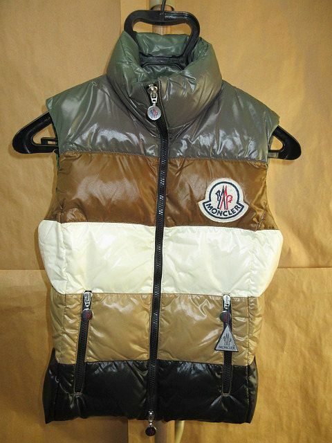 モンクレール 　MONCLER 　でか　ロゴ　ワッペン　マルチカラー　ダウン　ベスト　0　国内正規品