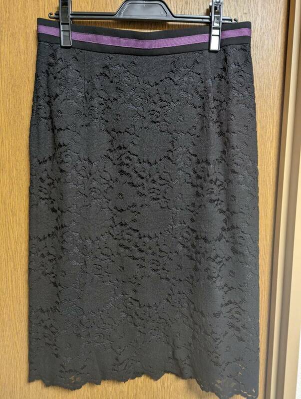 INDIVI 昨季新品 紙タグなし 黒 ミドル丈レースタイトスカート 大きいサイズ 42 11号 12号 レースペンシルスカート 綺麗めスカート