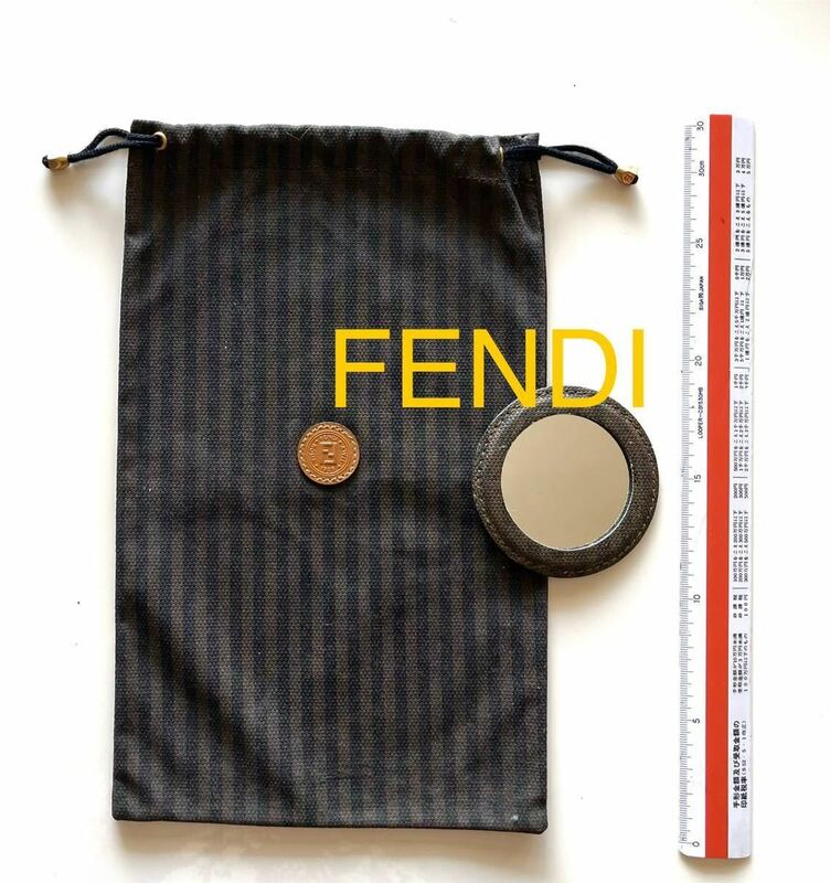 FENDI ファッション 小物 2点セット　茶巾袋　鏡