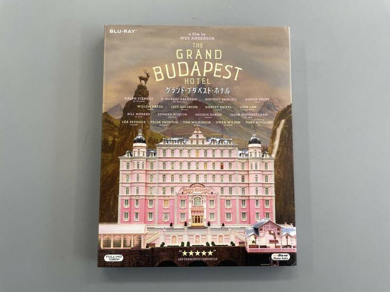 グランド・ブダペスト・ホテル　初回生産限定　Blu-ray　レイフ・ファインズ　トニー・レヴォロリ　セル版　※E3