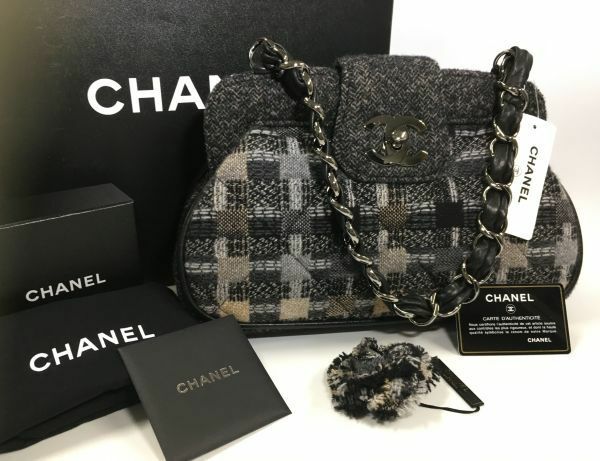 ■限定SALE■新品タグ付! Chanel 05A パリ×東京 ラパン ブラウンMIXツイード ハンドバック+カメリア ショルダーバック Runway collection