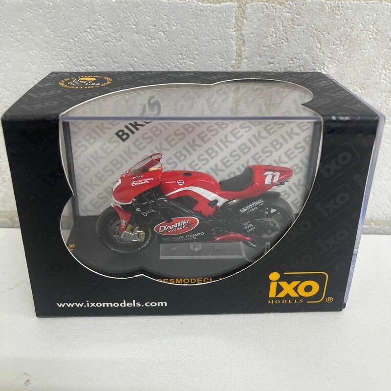B201 5 IXO イクソ 1/24 DUCATI DESMODECI MotoGP2004 / TEAM D'ANTIN #11 R.XAUS