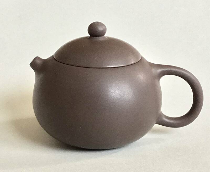 〈小貴妃〉茶壷（西施壷）（こげ茶色・4杯）中国茶器・小さくて可愛い急須【台湾・三希製】