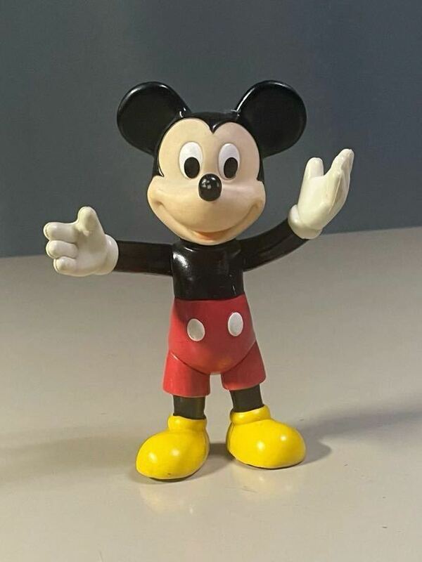 2000s Mickey Mouse. フギィア