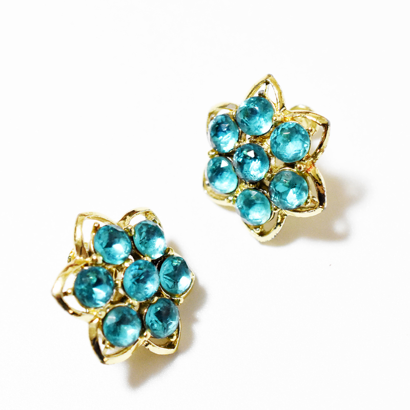 Vintage　1950’s　clearblue rhinestone flowermotif earrings