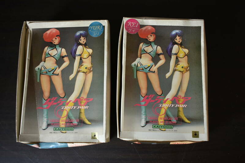 Qn997 v rare Kaiyodo dirty pair 1/6 resin cast kit Japanese 80's Anime plastic art bome 海洋堂 ダーティペア ユリ＆ケイ 原型 ボーメ