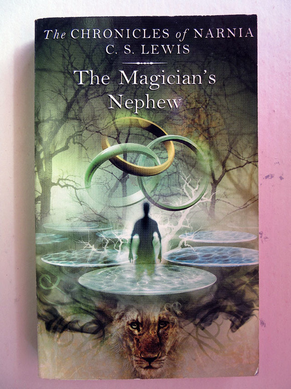 洋書021　 The Magician’s Nephew　/　 C.S.Lewis
