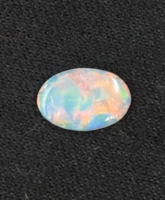 ★ルース裸石★オパール★0.15ct　リング、ペンダント用★4.1mm×6.2mm★★中古品No.532