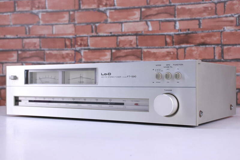 レトロ! Lo-D 日立 チューナー AM-FM STEREO TUNER FT-590 アンティーク品 中古現状品■(Z3079)