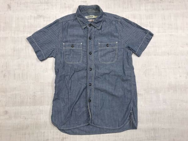 オムニゴッド OMNIGOD 日本製 半袖ワークシャツ メンズ シャンブレー ストライプ 猫目ボタン オールド ワーク アメカジ 2 青