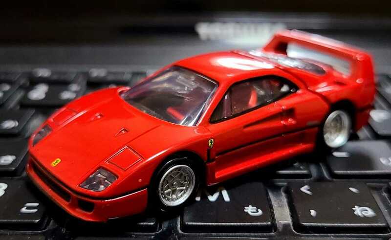 高騰中！フェラーリF40:Ferrari・ロッソコルサ・エンツォ