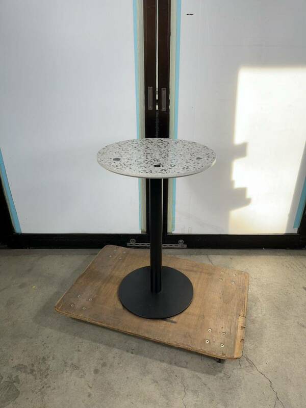 Terrazzo　テラゾー天板カフェテーブル　サイドテーブル　人造大理石　Φ500×H755