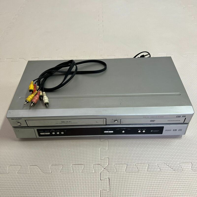 SHARP DVDビデオプレーヤー DV-NC750 シャープ　ビデオ　VHS VTR一体型　通電確認済み