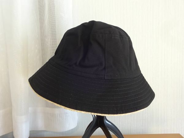 ∀ RF キャップ ∀ メンズ・レディース　バケットハット 黒色帽子　モコモコ　サイズ５７cm〜６０cm　キャップ　帽子　新品