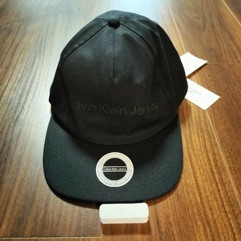 カルバンクライン（Calvin Klein)①ビックロゴ帽子、キャップ新品　未使用　タグ付き