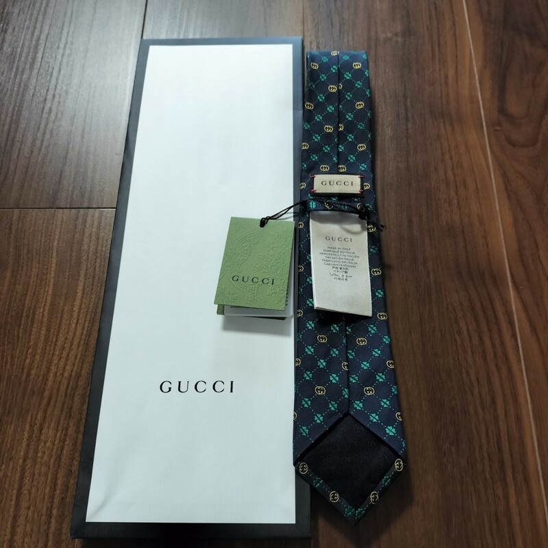 グッチ（GUCCI）①紺緑GGチェック柄ネクタイ新品　未使用　タグ付き　箱付き