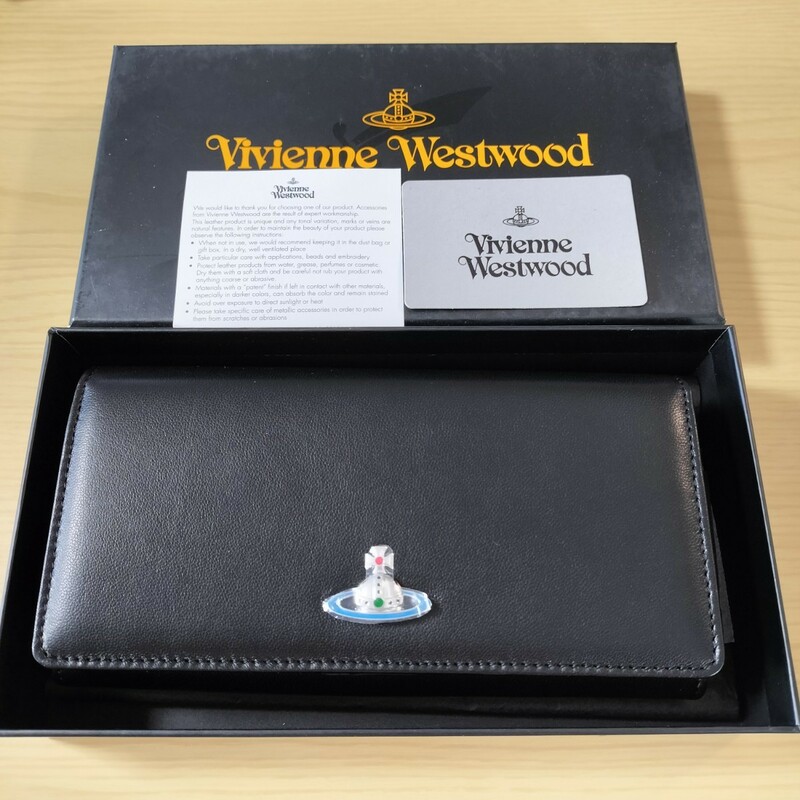 Vivienne Westwood(ヴィヴィアンウエストウッド)黒オーブ長財布　サイフ新品　未使用　箱付き