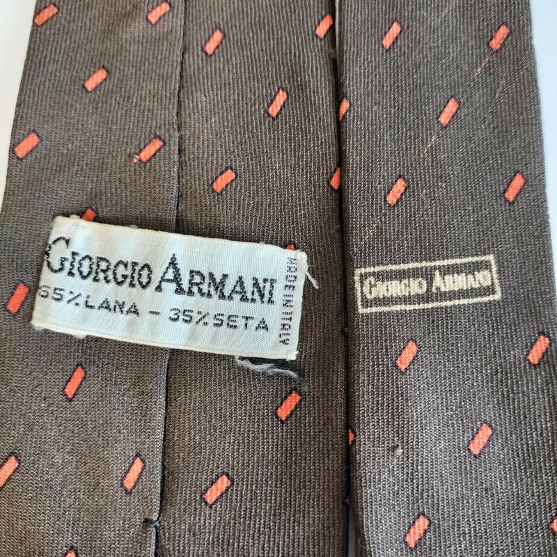 GIORGIO ARMANI(ジョルジオアルマーニ)黒ミニオレンジ棒ネクタイ