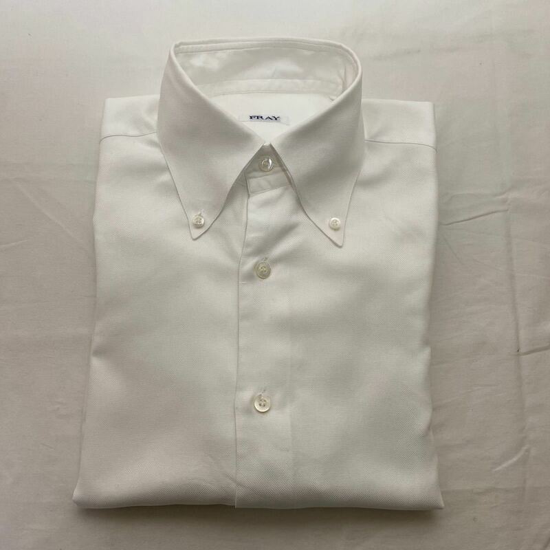 FRAY フライ　ボタンダウンシャツ　古着　白　サイズ39・15 1/2 国内正規　ベイクルーズ取扱い　BDシャツ　長袖シャツ