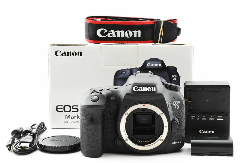 ★美品★ Canon キヤノン EOS 7D Mark II デジタル一眼レフカメラ ボディ 元箱 バッテリー チャージャー付 #2681