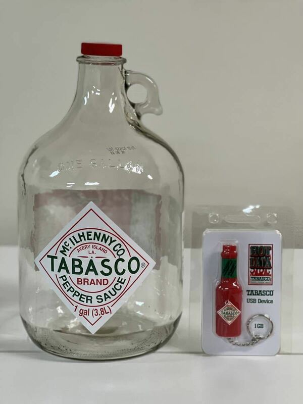 ★★★TABASCO 1Gallon+非売品USB★★★タバスコ ガロン瓶 空瓶 3.8L★TABASCO BRAND★500玉貯金★★★