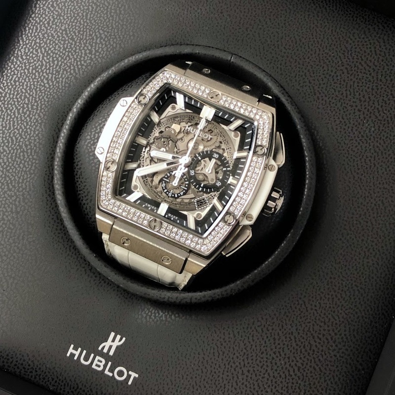 【IT8WGA4WM3T0】HUBLOT ウブロ スピリット オブ ビッグ・バン チタニウム ホワイト ダイヤモンド 腕時計 日本限定品