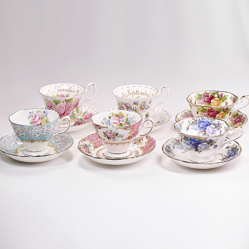 【開】『ロイヤルアルバートRoyal Albert』 6シリーズ ティーカップ・ソーサー セット ST83