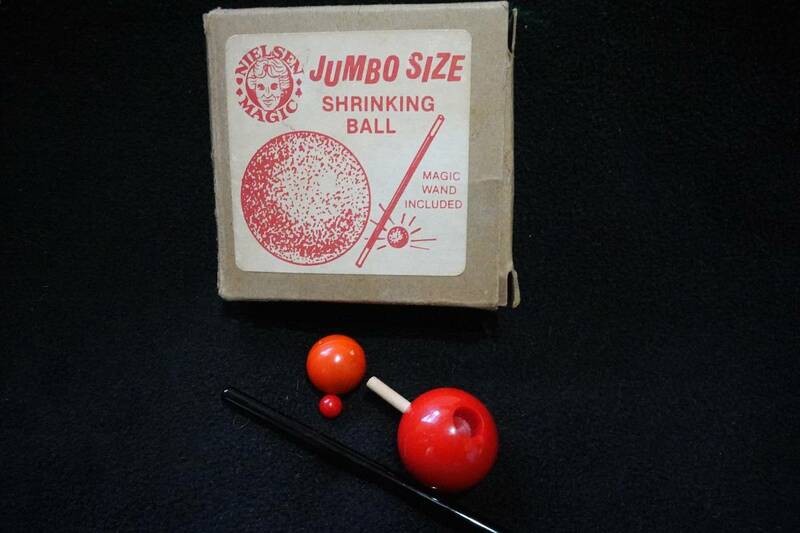 NELSEN JUMBO SIZE SHRINKING BALL 小さくなるボール Vintage Magic