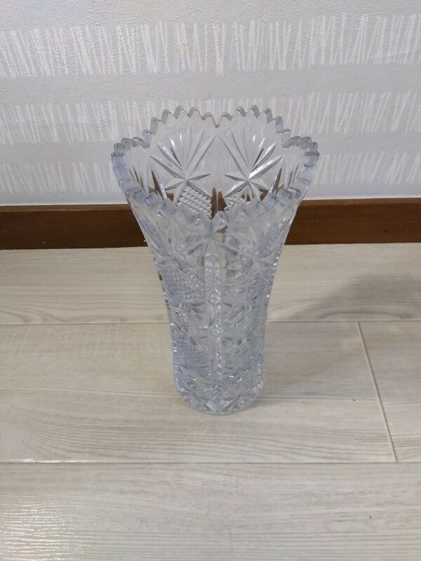 【A889】 花瓶 ガラス製 切子 硝子
