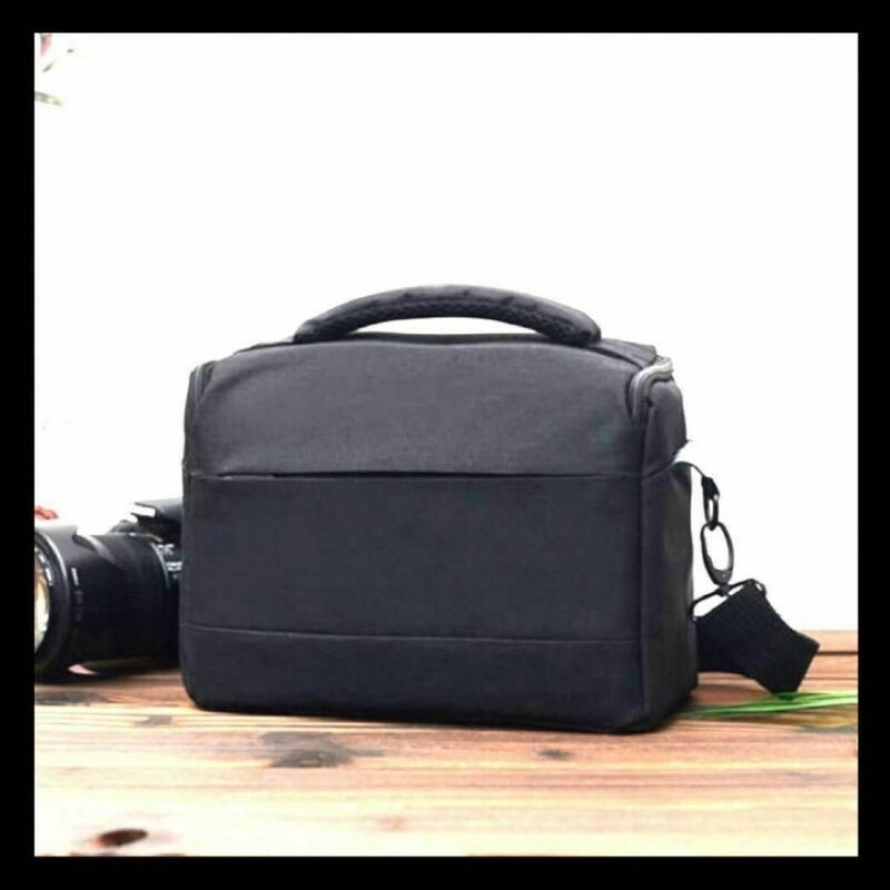 カメラバッグ カメラケース ショルダーバッグ 高品質 鞄　ブラック　黒 ショルダーバッグ ショルダーストラップ付き 保護