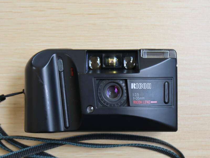 RICOH リコー AF-100D フィルムカメラ 35mmフィルム ケース付き （管90084）【動作未確認】