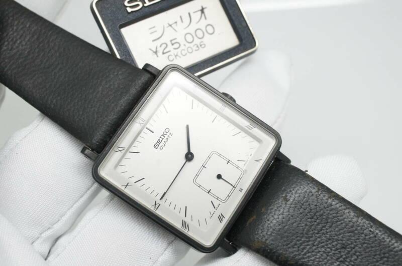 B116●作動良好 未使用デッドストック SEIKO セイコー シャリオ 2G28-5000 1984年製 純正ベルト尾錠 メンズ腕時計 ブラック黒 クォーツ