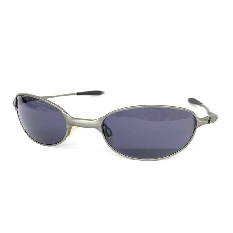 ◆OAKLEY オークリー e-wire イーワイヤー2.1 サングラス◆ シルバーカラー メンズ sunglasses 服飾小物