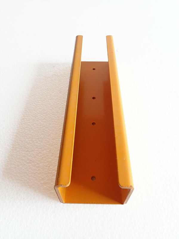角材・垂木3.6×4.5cm対応　連結直線金具　鉄製　木材組立補強