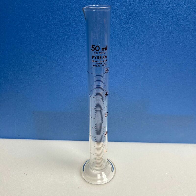 格安　実験器具　科学実験　未使用品　メスシリンダー50ml PYREX IWAKI