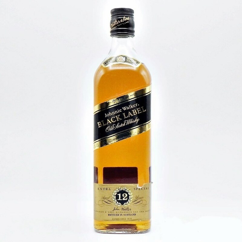 C24-172【未開栓】Johnnie Walker ジョニーウォーカー BLACK RAVEL ブラックラベル 12年 700ml 40% ブレンデッド スコッチウイスキー 洋酒