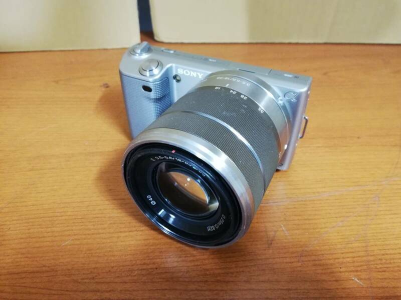 SONY NEX-5/nex5 デジタルカメラ　ミラーレス一眼 ソニー　J1-4608