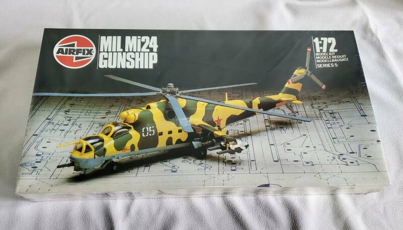 AIRFIX　1/72　Mi-24　ハインド　ミル24ガンシップ　MIL Mi24 GUNSHIP　シリーズ5