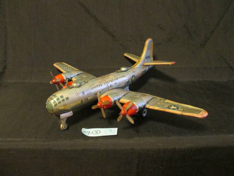 27-③　 ビンテージ　日本製　1950年代　爆撃戦闘飛行機　　箱なし　修理できる方向けです。