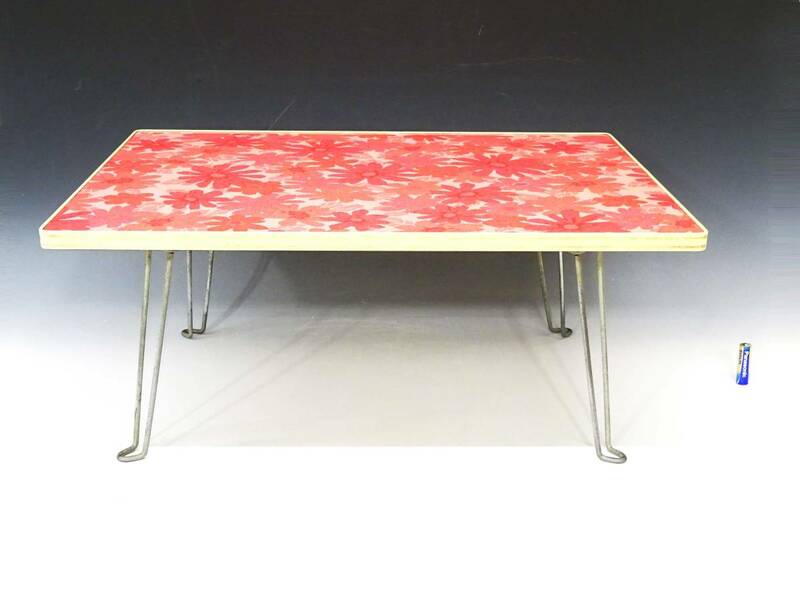 ◆(NS) 昭和レトロポップ 木製 折り畳みテーブル 簡易テーブル ミニ机 高 約25.5㎝ 横 約60㎝ 奥行 約45㎝ 花柄 赤色 インテリア雑貨 家具