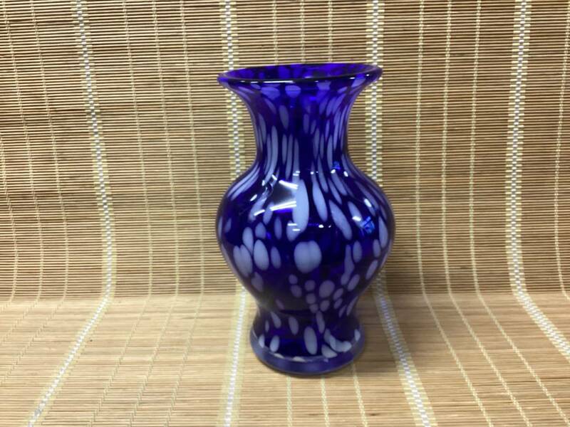 アートガラス　花瓶　フラワーポット　壺　花器　色被せガラス　27.5㎝