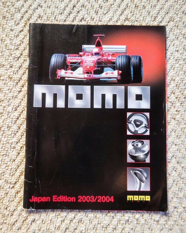 ●momo ●カタログ　●Japan Edition 2003/2004 ●ステアリング/シフトノブカタログ