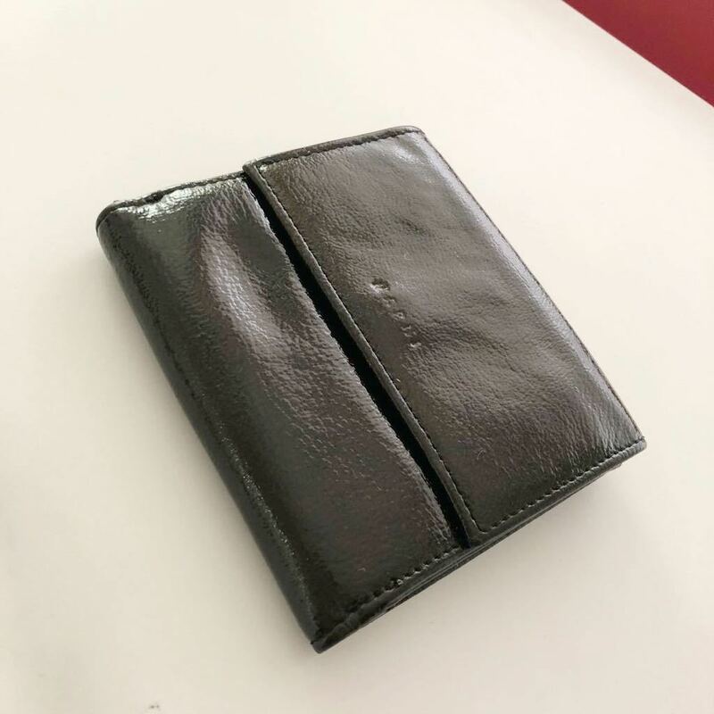 ◆◆◆ MARNI マルニ　エナメル　折り財布　ウォレットケース　カードケース　正規品　ブラック &ブラウン イタリア製