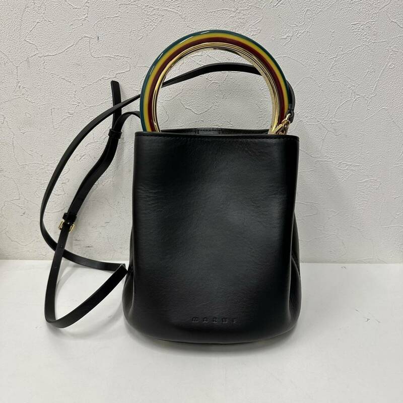 ②MARNI マルニ ショルダーバッグ BLK ブラック フェイクレザー ハンドバッグ SCMPU09T20 2WAY