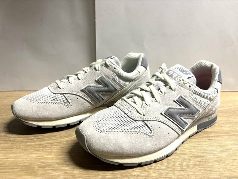 未使用 24.5cm D ニューバランス CM996UH2 ライトグレー new balance