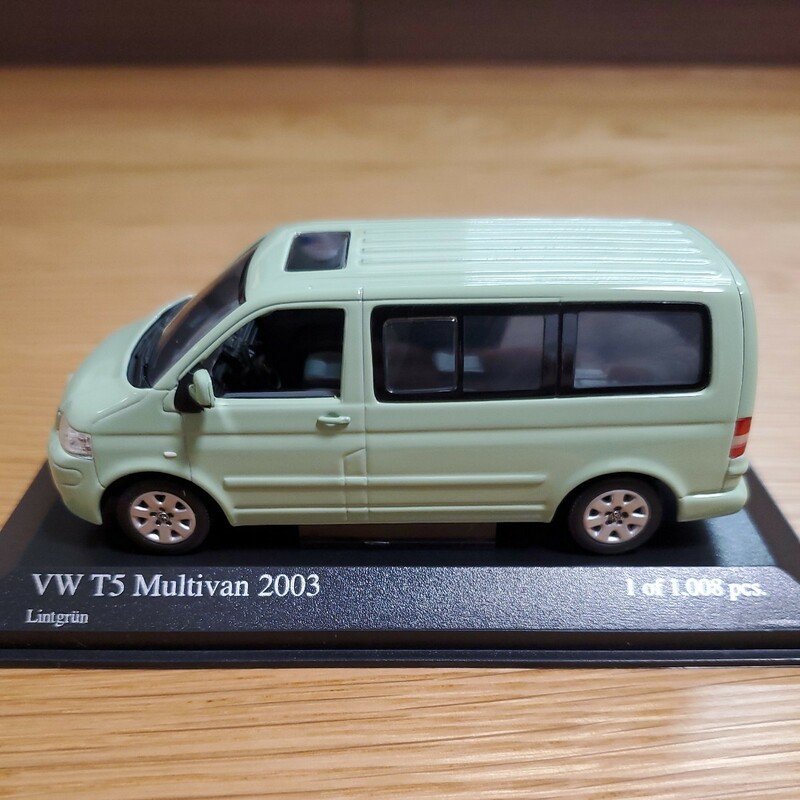 1/43 ミニチャンプス MINICHAMPS ミニカー/Volkswagen T5 Multivan 2003 Lintgrun/フォルクスワーゲン T5 マルチバン グリーン